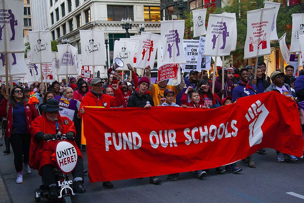 Chicago Public Schools employees ask U.S. Supreme Court to hear challenge to union dues