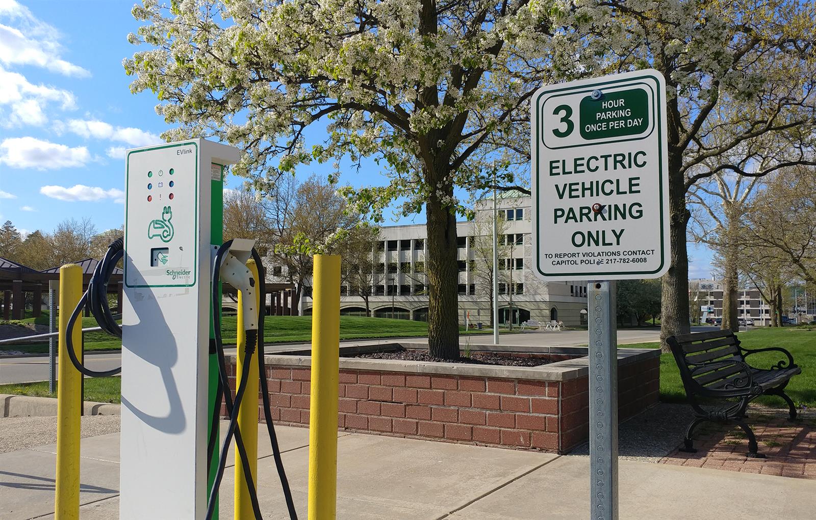 New report shows Illinois job, economic growth in electric transportation sector