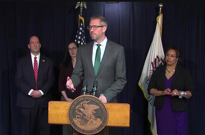 Bills aim to ease state banking regulations on marijuana businesses
