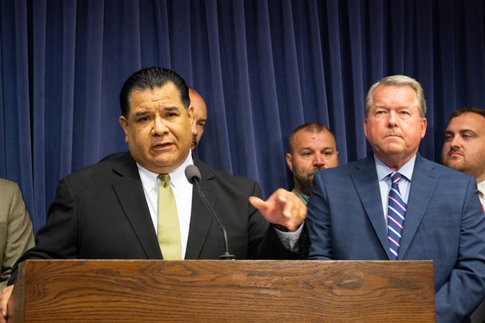 Pritzker calls on Sandoval to step down from Transportation chairmanship
