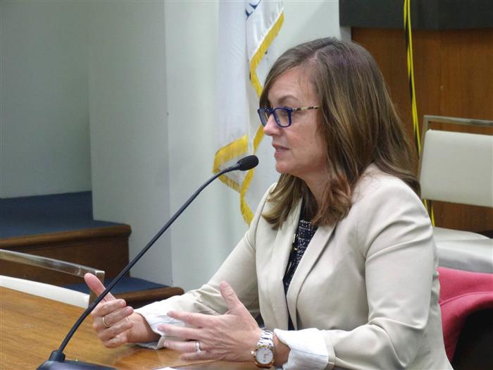 Proponents say $40K minimum salary for teachers would help address shortages