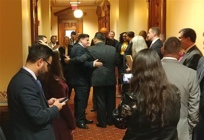 Illinois lurches left in 2019 legislative session