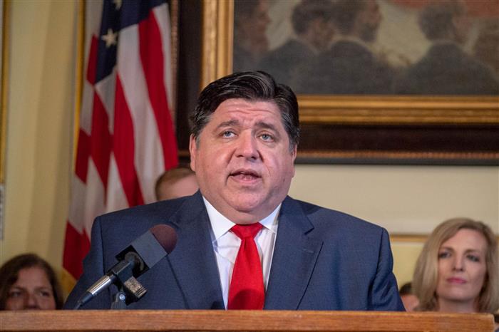 Pritzker expected to sign letter consenting to refugee resettlement