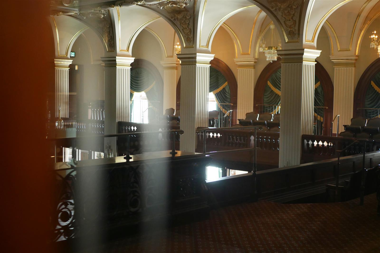 QUIET CAPITOL 040320