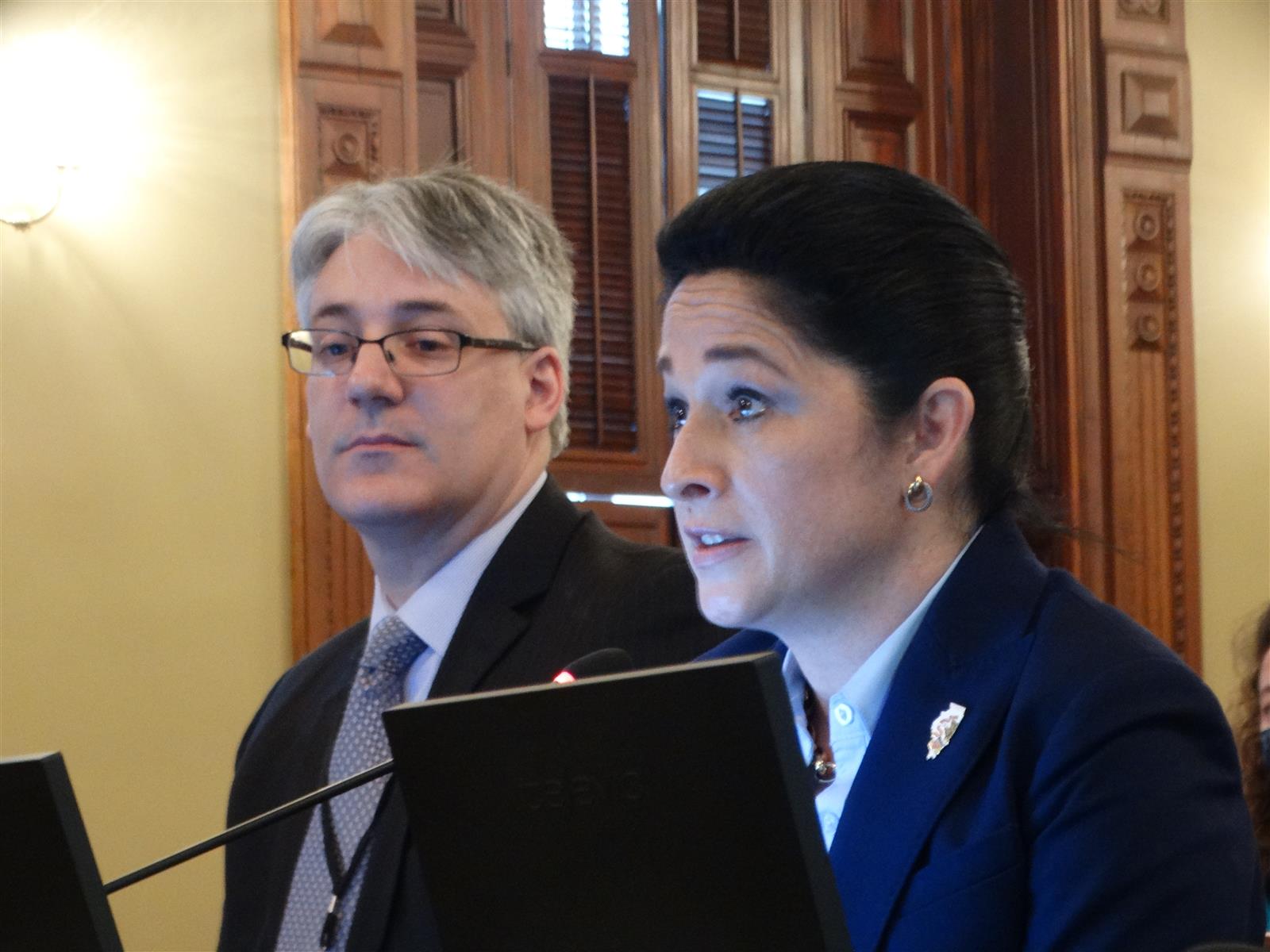 Mendoza urges automatic payments into ‘rainy day fund’