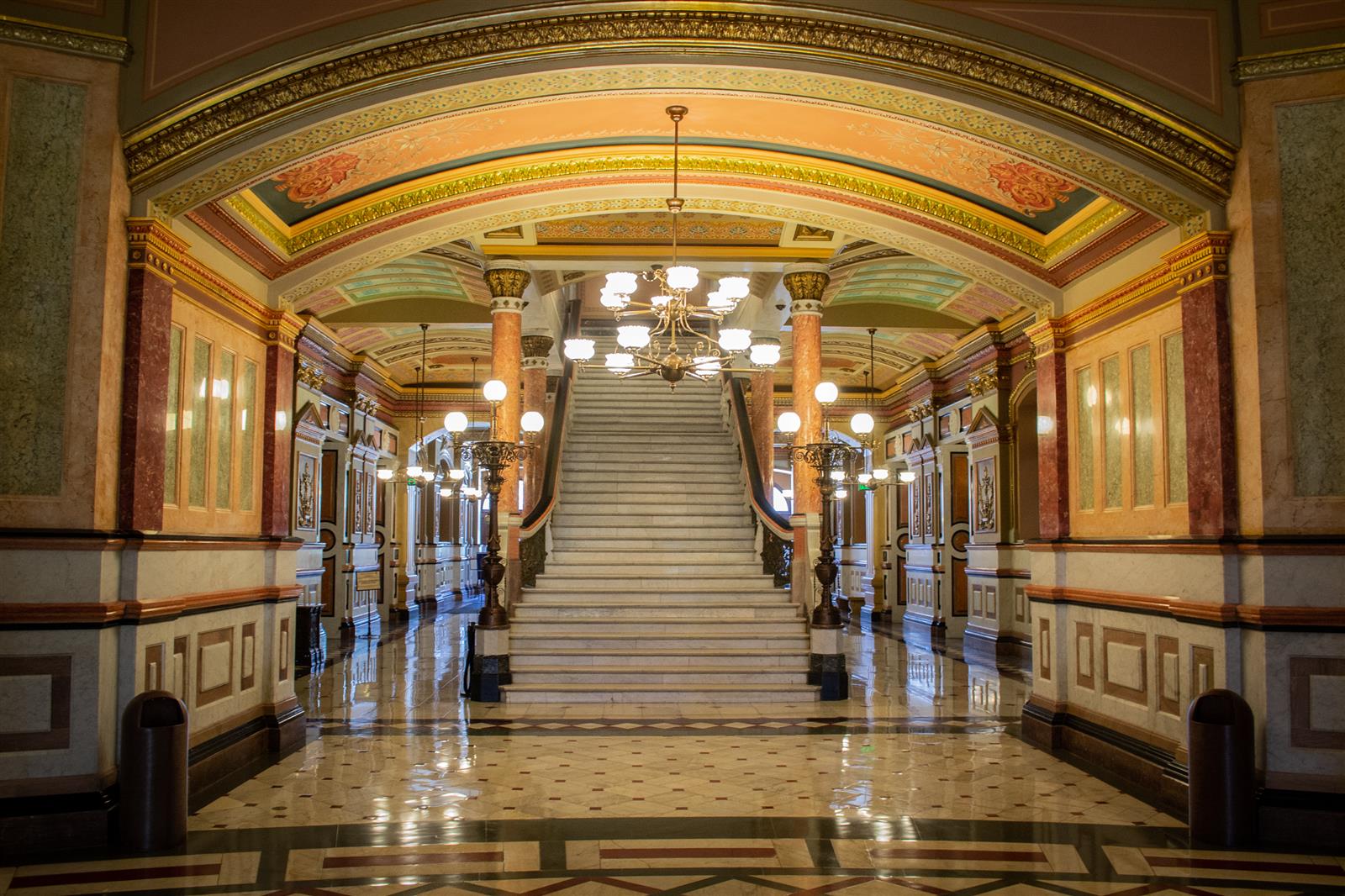 ANALYSIS: Poll shows Illinoisans more moderate than GA on abortion
