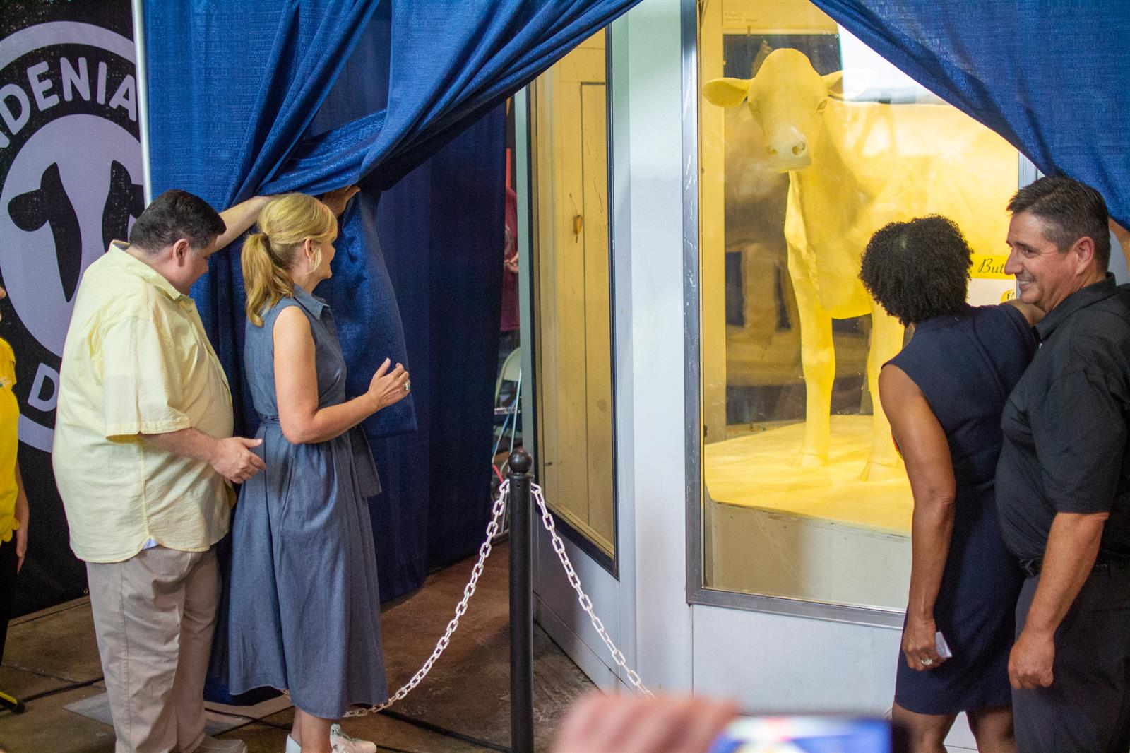 Officials unveil the 2024 Illinois State Fair Butter Cow
