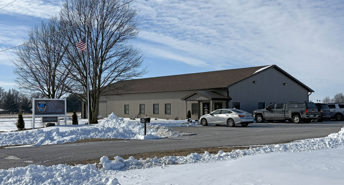 Carlyle police department building