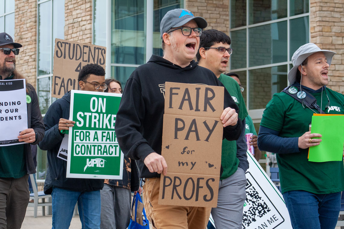 Strike sign, "Fair pay for my profs."